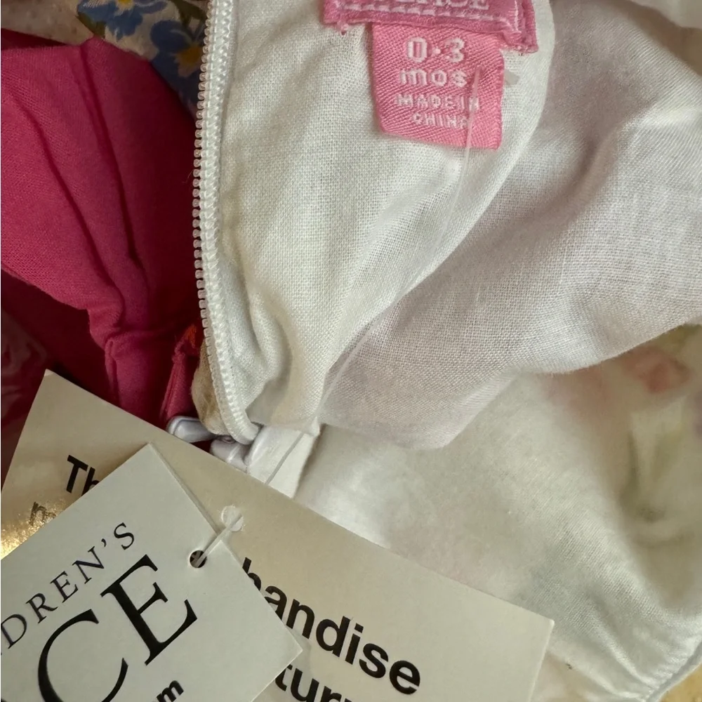 Children’s Place Floral Kids Dress with Pink Accents. NWT. Size  0/3 Months - Picture 5 of 7